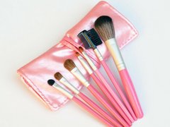 Set 7 pensule roz pentru make-up